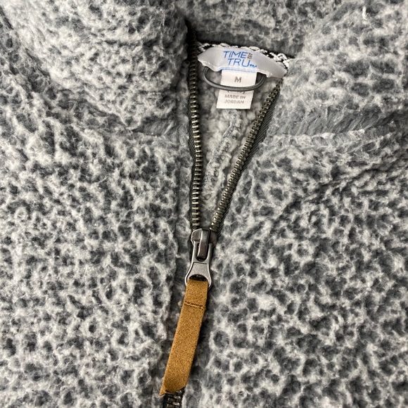 Grey wool pullover - Picture 2 of 5